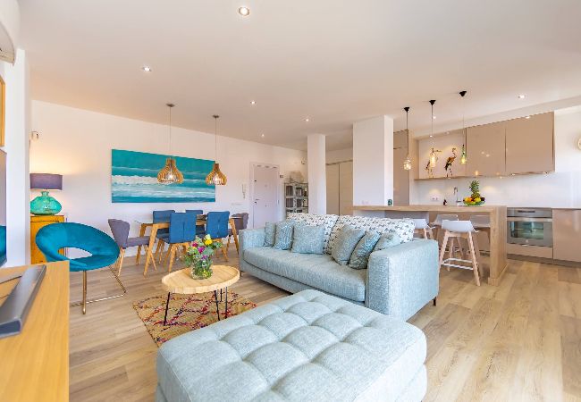 Apartment in Tarifa - Quiet and elegant with terrace and pool & WIFI  Apartment in Tarifa - Quiet and elegant with terrace and pool & WIFI