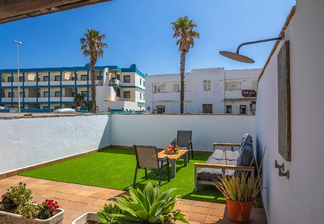 Apartment in Tarifa - Beach at 30m, great terrace, home office & fibre  Apartment in Tarifa - Beach at 30m, great terrace, home office & fibre
