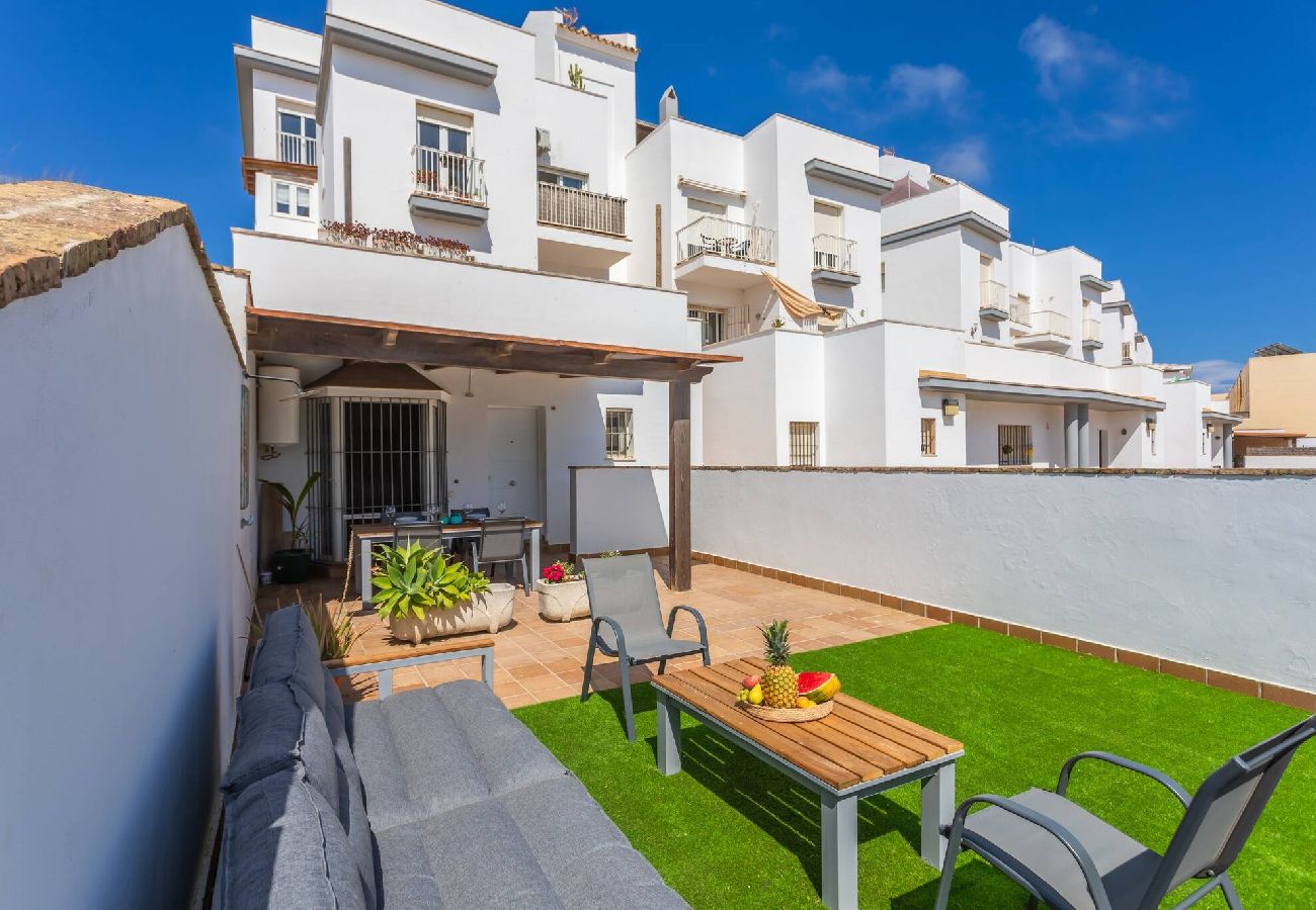 Apartment in Tarifa - Beach at 30m, great terrace, home office & fibre 