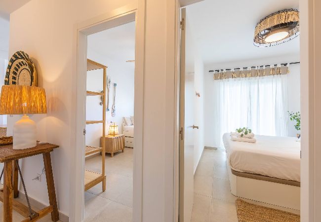 Apartment in Tarifa - Large garden with countryside views, pool & WIFI  Apartment in Tarifa - Large garden with countryside views, pool & WIFI