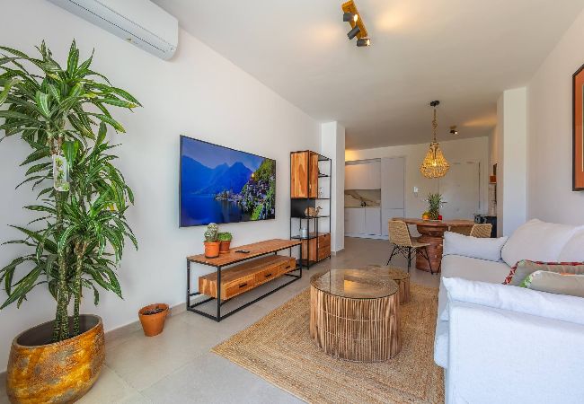 Apartment in Tarifa - Large garden with countryside views, pool & WIFI  Apartment in Tarifa - Large garden with countryside views, pool & WIFI