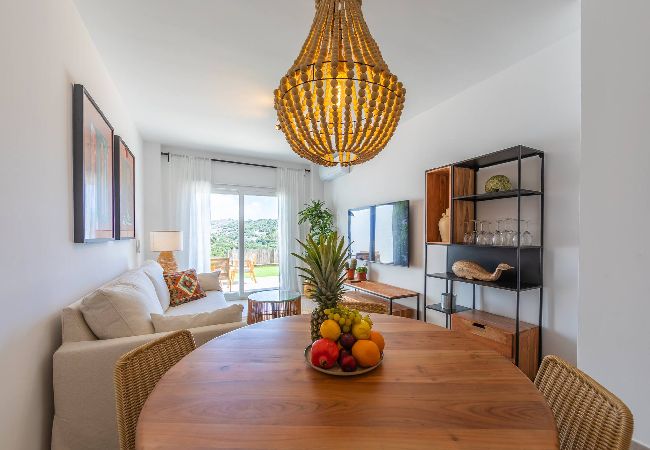 Apartment in Tarifa - Large garden with countryside views, pool & WIFI  Apartment in Tarifa - Large garden with countryside views, pool & WIFI