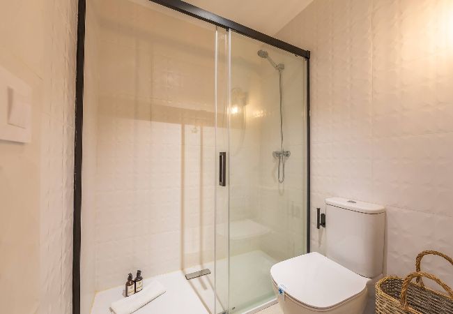 Apartment in Tarifa - Large garden with countryside views, pool & WIFI  Apartment in Tarifa - Large garden with countryside views, pool & WIFI