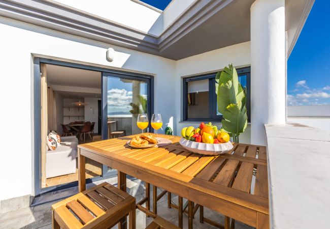 Apartment in Tarifa - Penthouse in center; terraces, views & home office Apartment in Tarifa - Penthouse in center; terraces, views & home office
