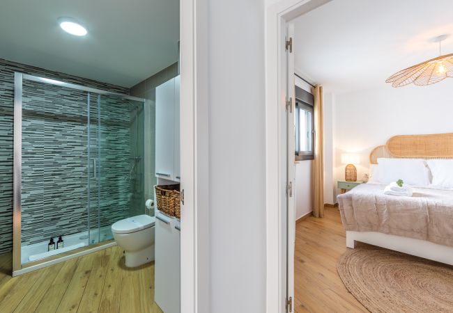 Apartment in Tarifa - Penthouse in center; terraces, views & home office Apartment in Tarifa - Penthouse in center; terraces, views & home office