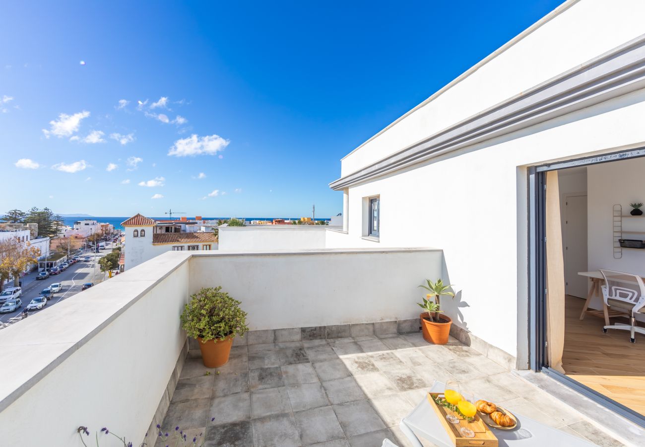 Apartment in Tarifa - Penthouse in center; terraces, views & home office