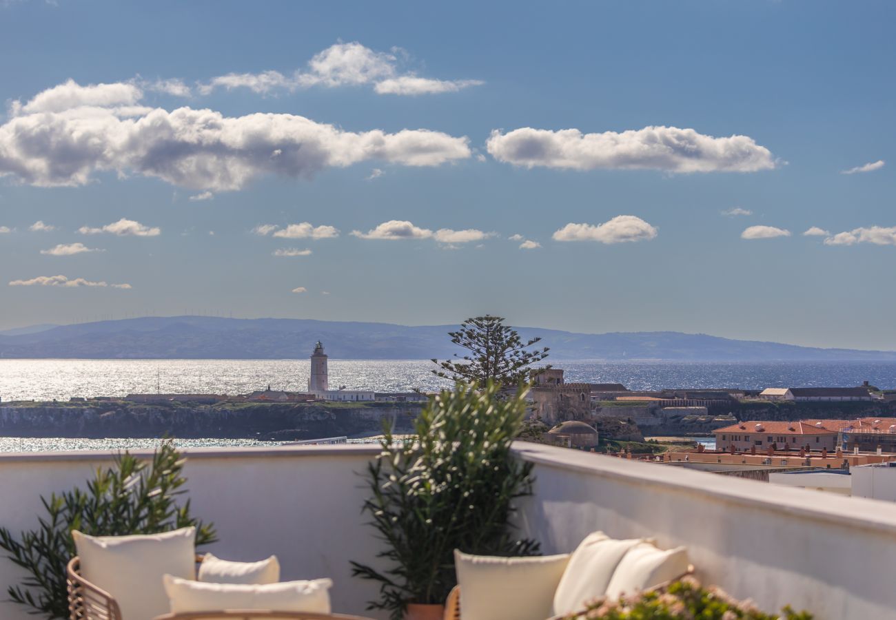 Apartment in Tarifa - Penthouse in center; terraces, views & home office