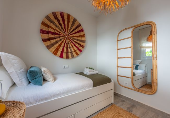 Apartment in Tarifa - Terraces with views, Garage, Pool & High-Speed Wi-Fi Apartment in Tarifa - Terraces with views, Garage, Pool & High-Speed Wi-Fi