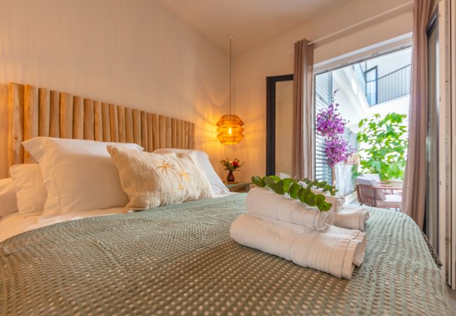 Apartment in Tarifa - Terraces with views, Garage, Pool & High-Speed Wi-Fi Apartment in Tarifa - Terraces with views, Garage, Pool & High-Speed Wi-Fi