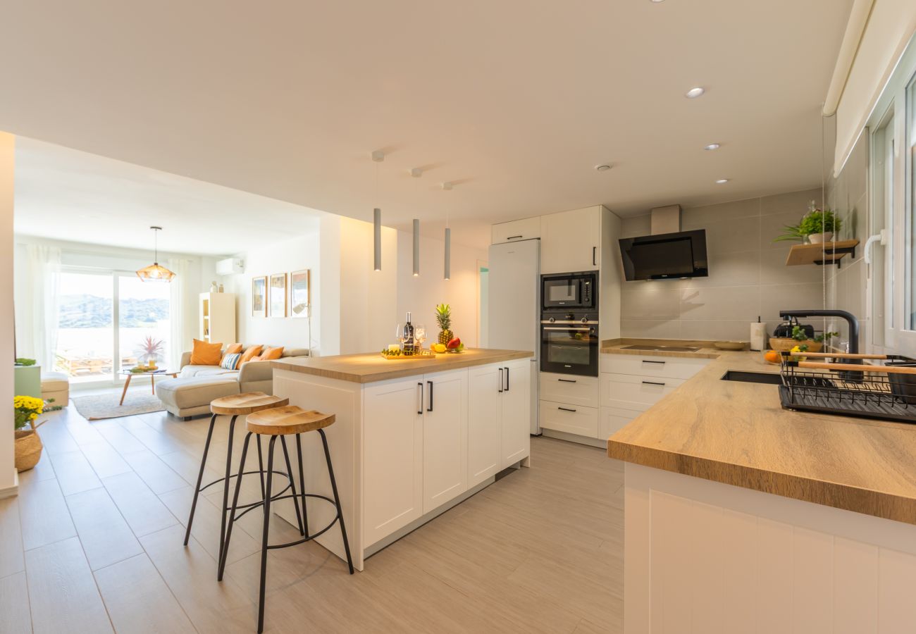 Apartment in Tarifa - Terrace with sea & Africa views and pool