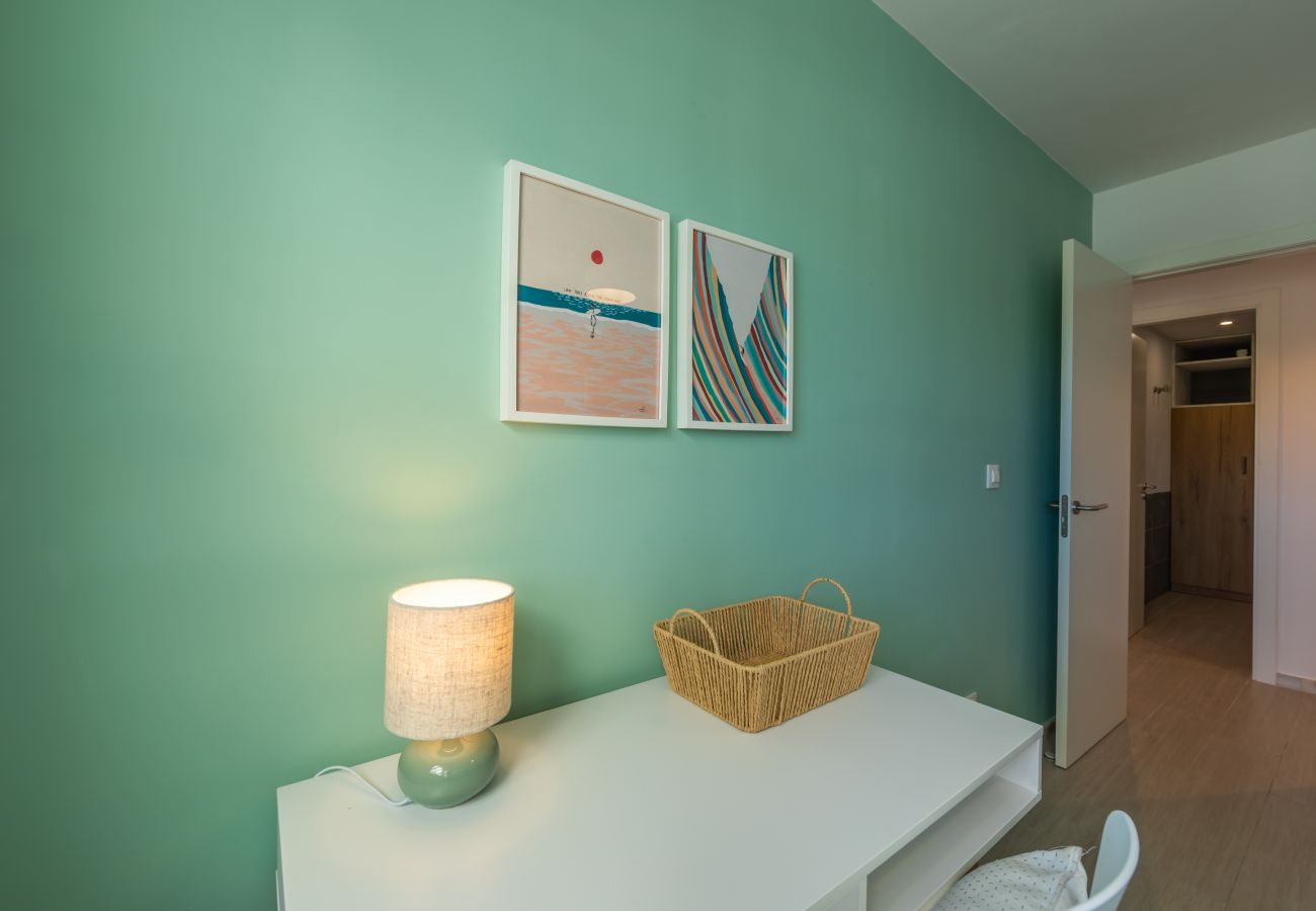 Apartment in Tarifa - Terrace with sea & Africa views and pool