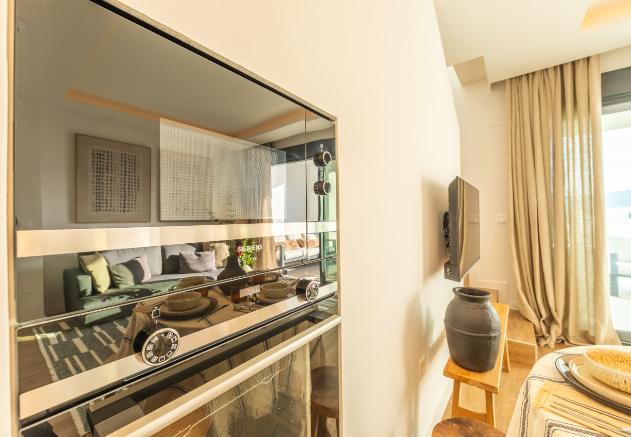 Apartment in Tarifa - Sea View Penthouse with 3 Amazing Terraces & Pool