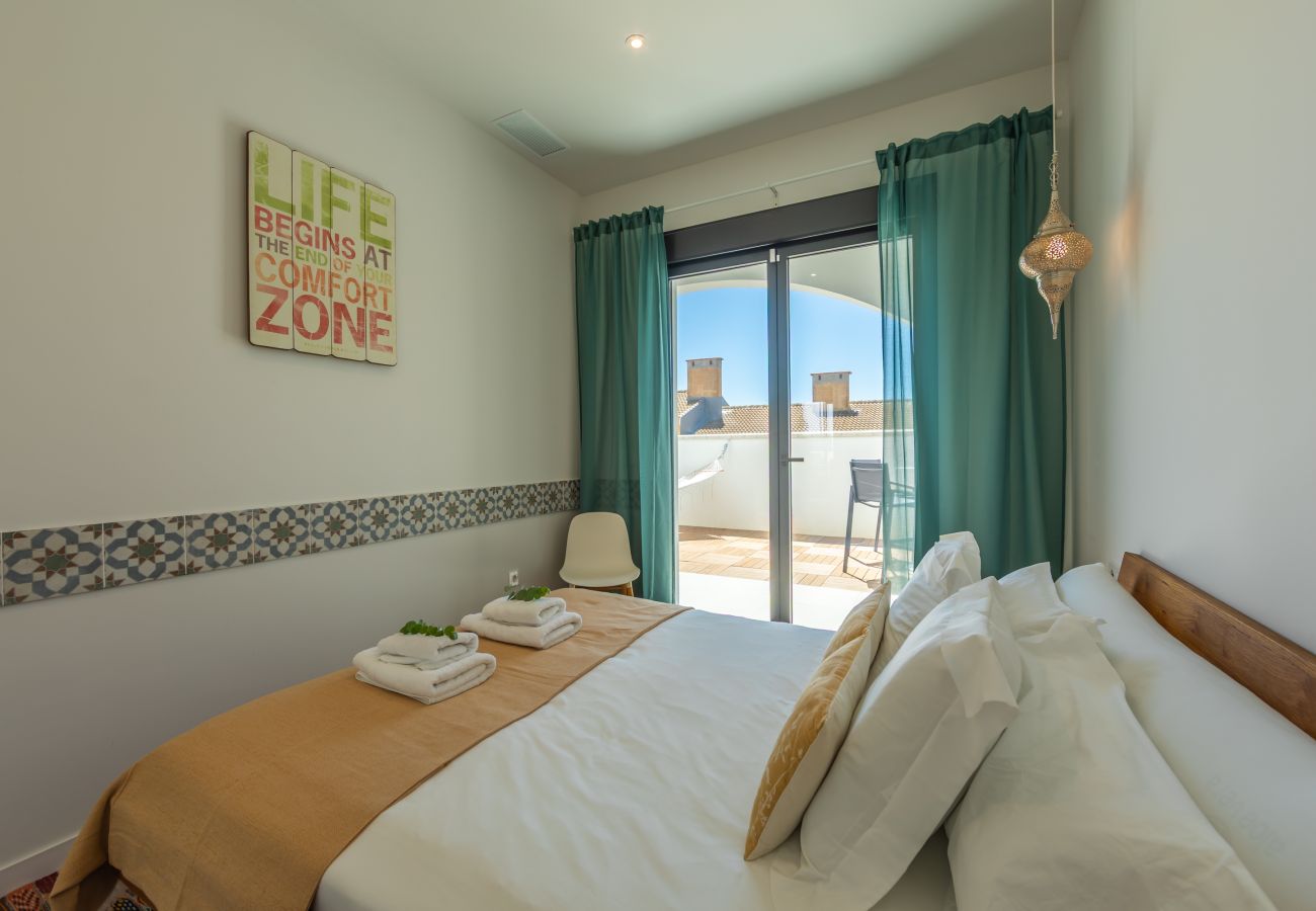 Apartment in Tarifa - Wind-Sheltered Garden Apartment