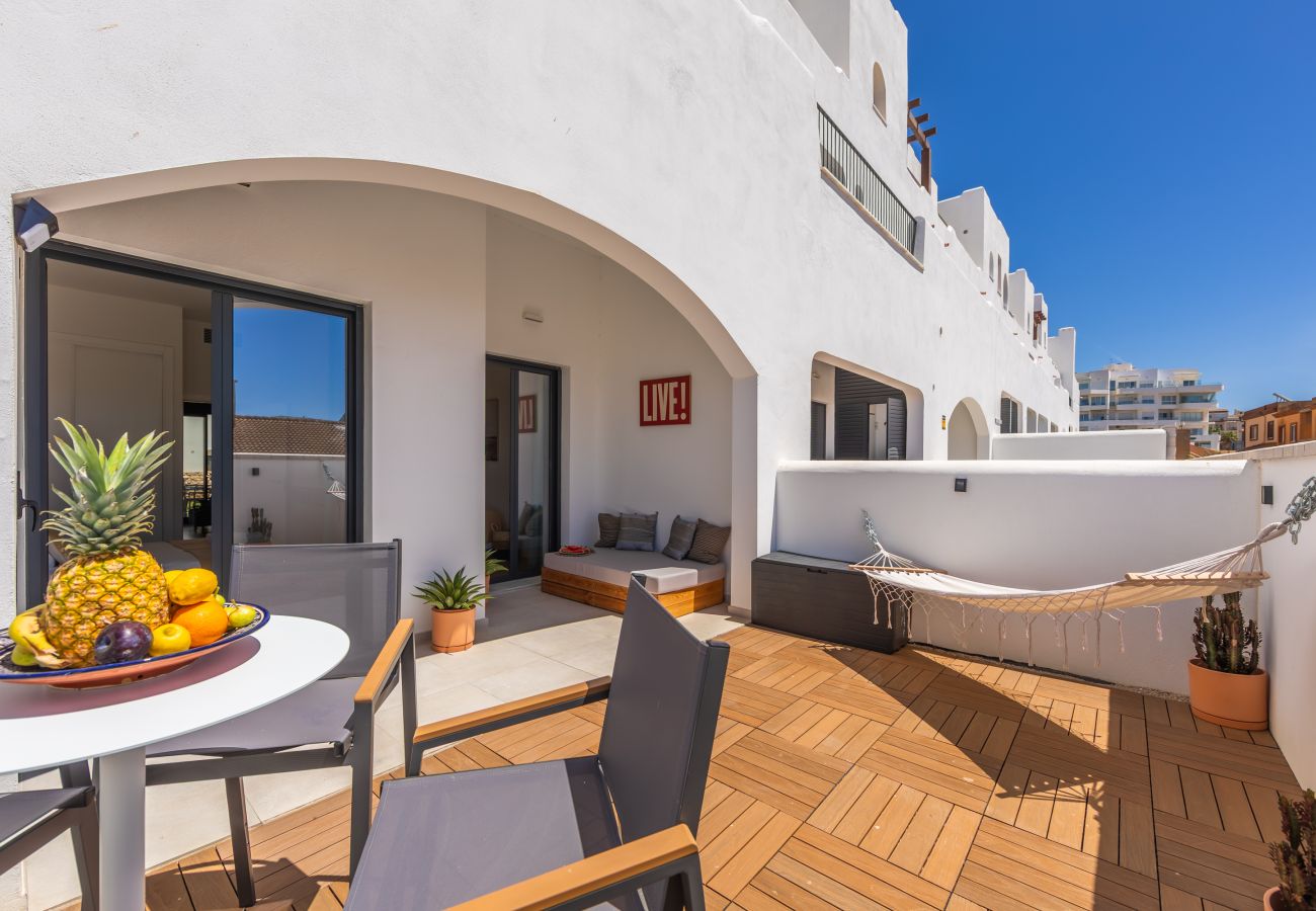 Apartment in Tarifa - Wind-Sheltered Garden Apartment