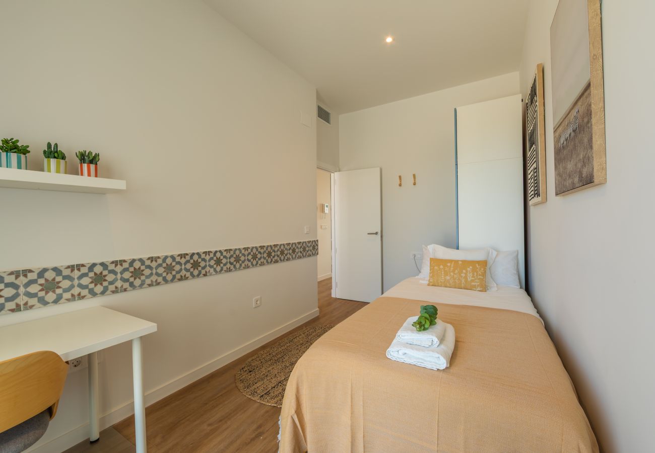 Apartment in Tarifa - Wind-Sheltered Garden Apartment