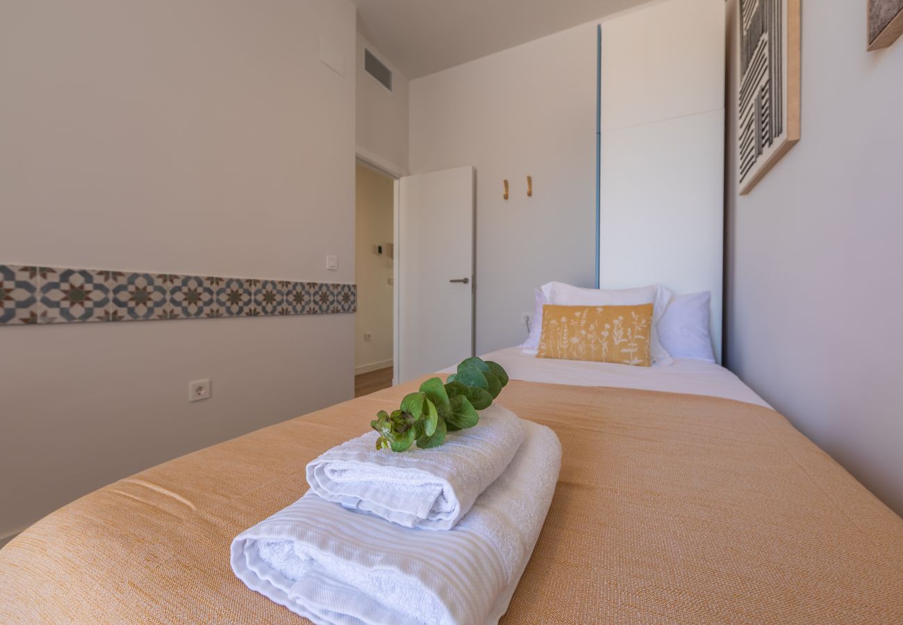 Apartment in Tarifa - Wind-Sheltered Garden Apartment