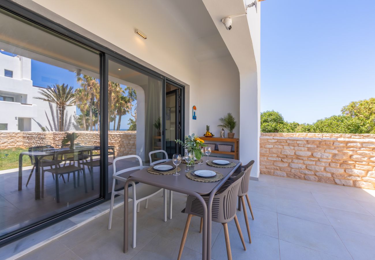Apartment in Tarifa - Wind-Sheltered Garden Apartment