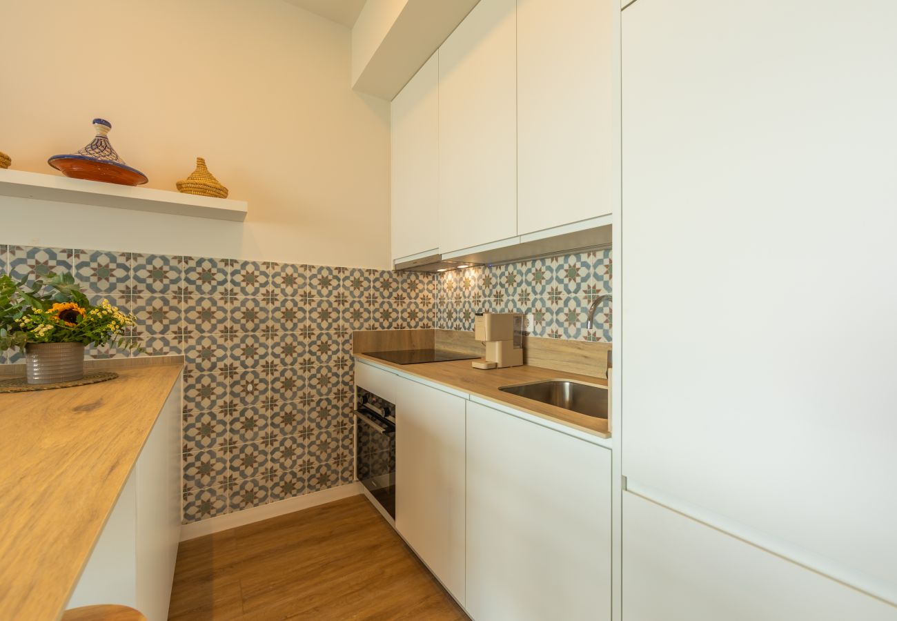 Apartment in Tarifa - Wind-Sheltered Garden Apartment