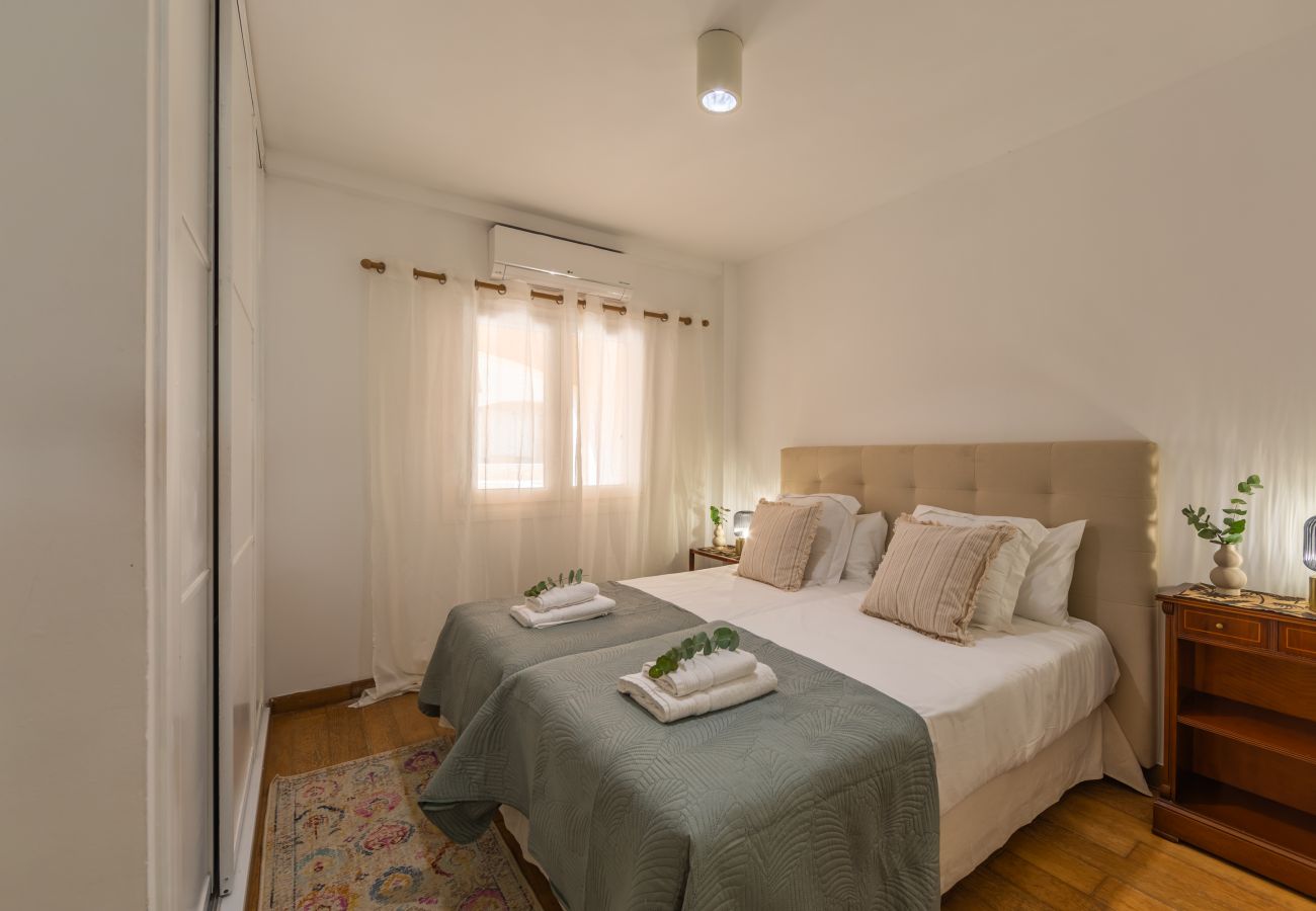 Apartment in Tarifa - Family Apartment by the Beach | Pool & Terrace