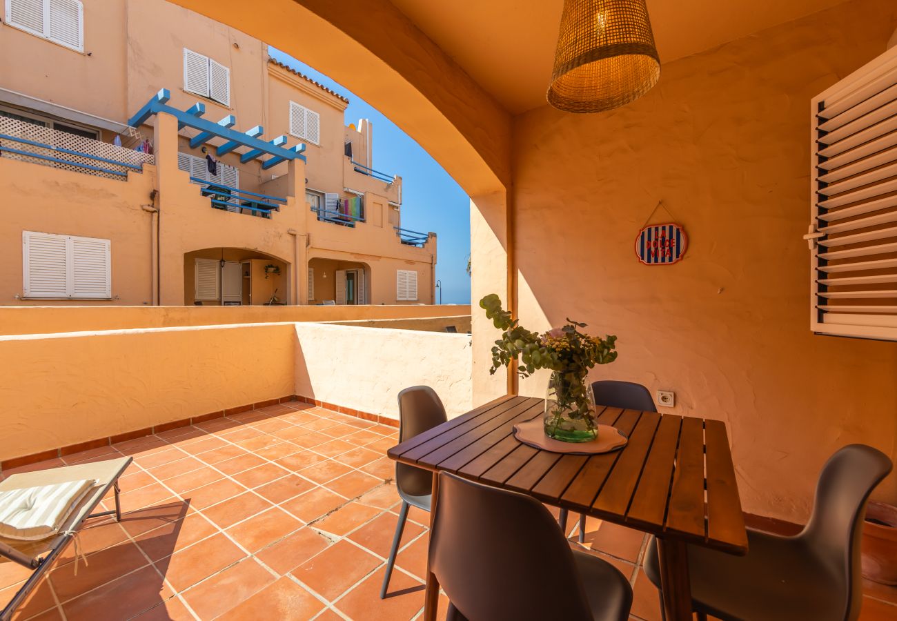 Apartment in Tarifa - Family Apartment by the Beach | Pool & Terrace
