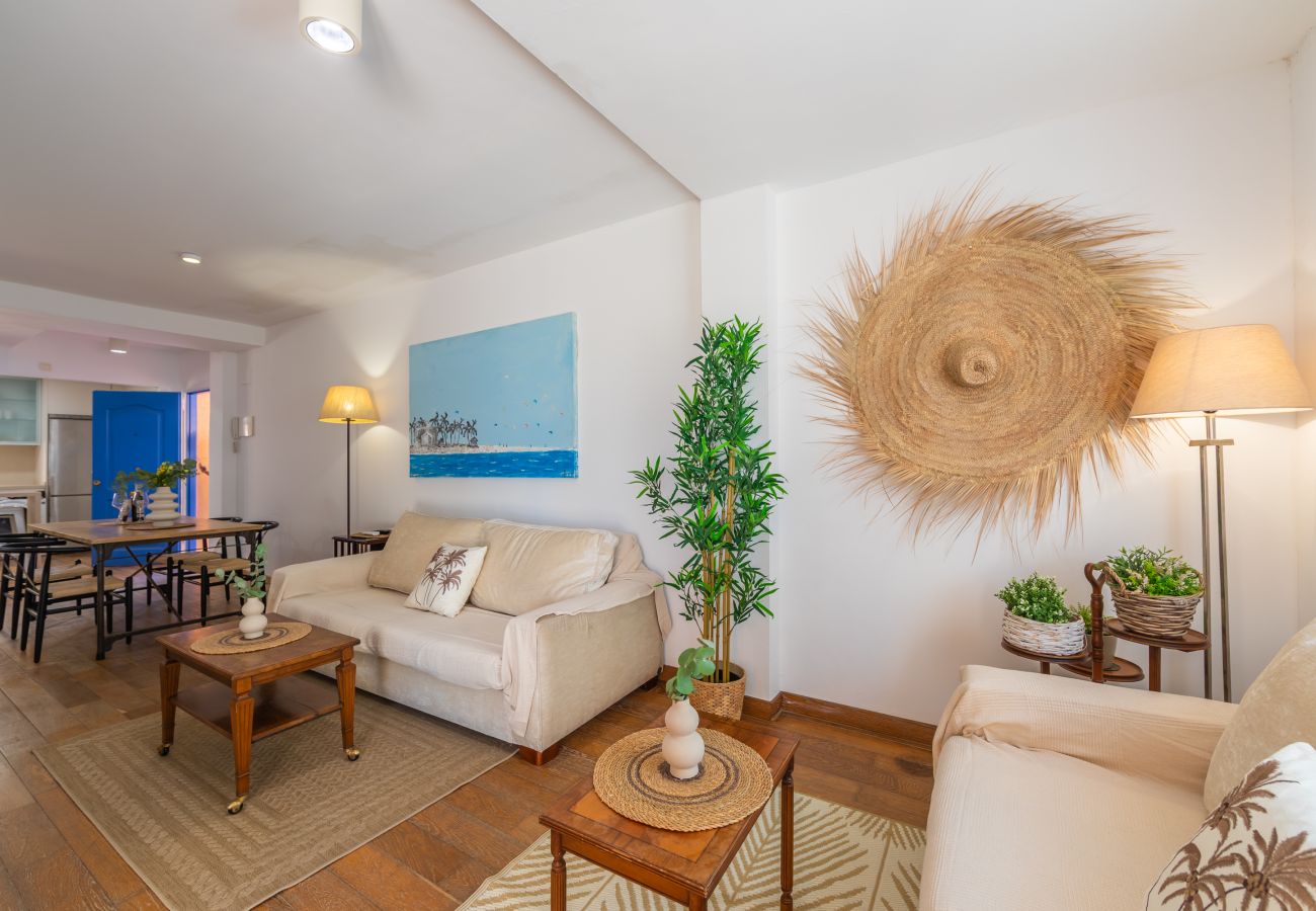 Apartment in Tarifa - Family Apartment by the Beach | Pool & Terrace