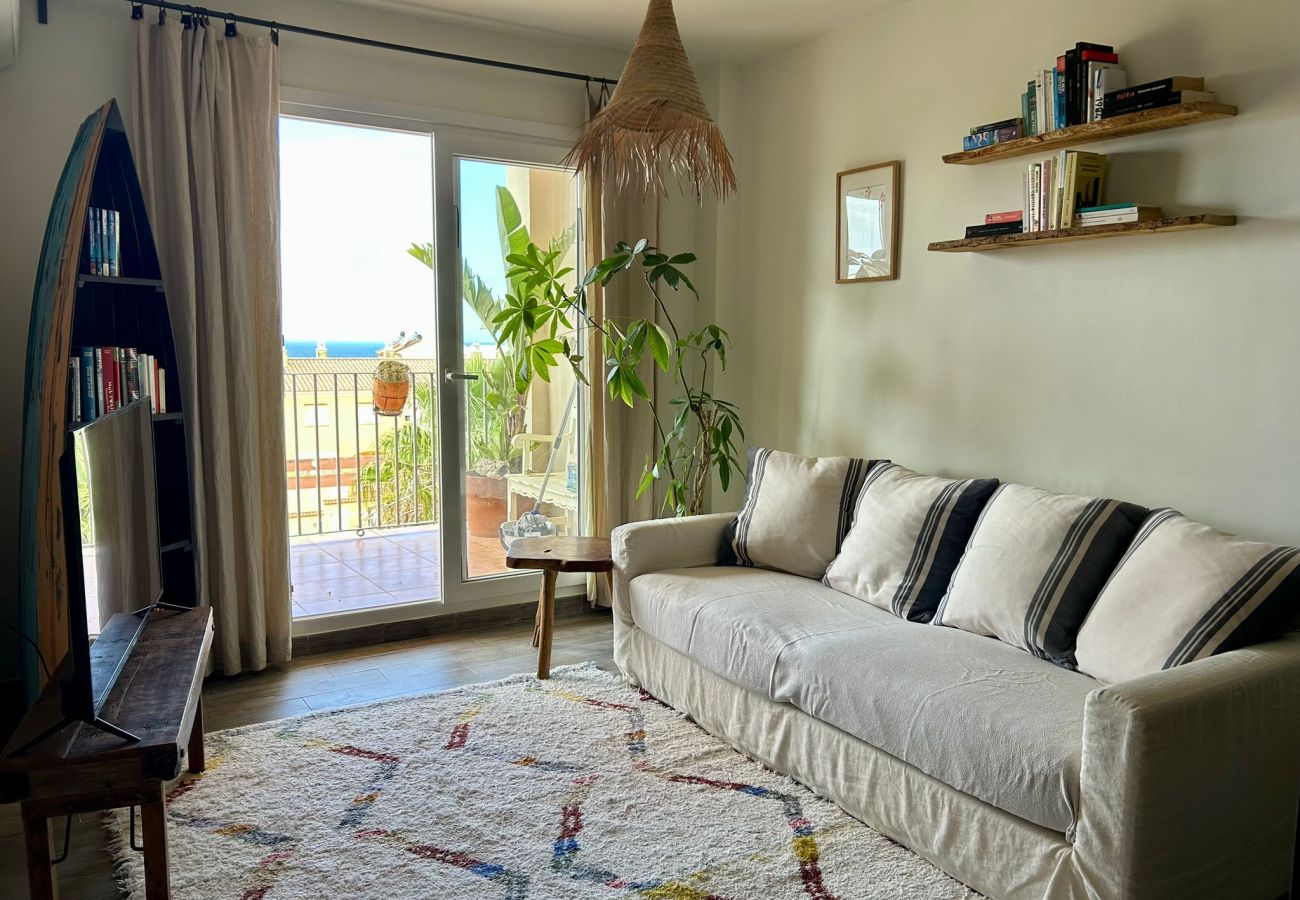 Apartment in Tarifa - Space, terraces & pool near the centre