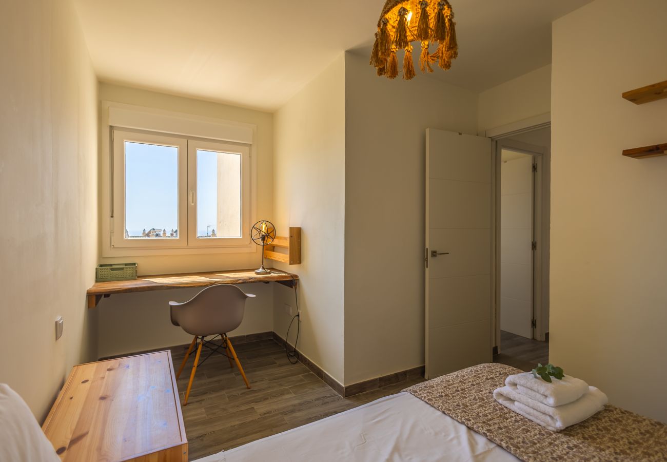 Apartment in Tarifa - Space, terraces & pool near the centre