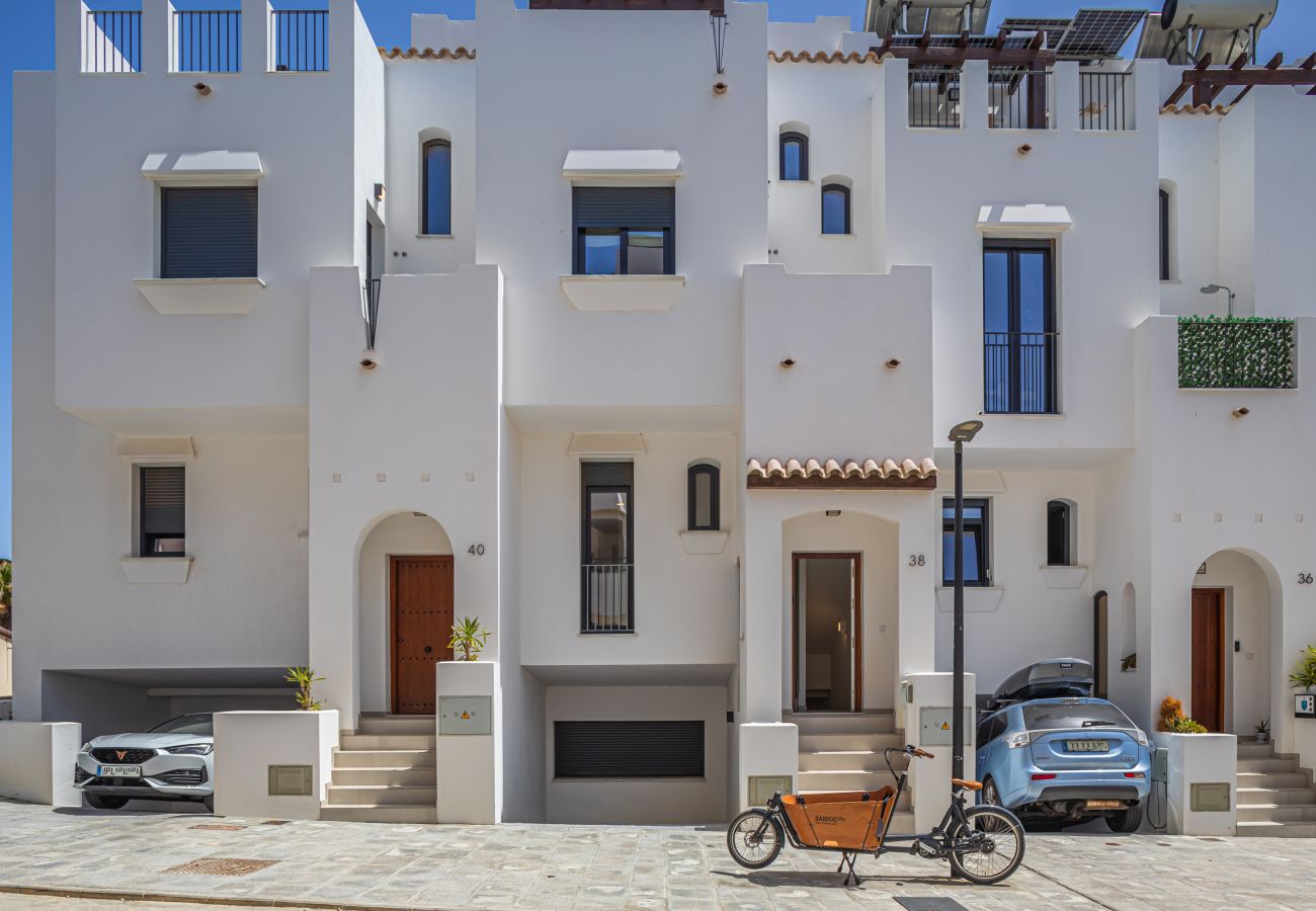 Casa adosada en Tarifa - Ventura Homes - Venta