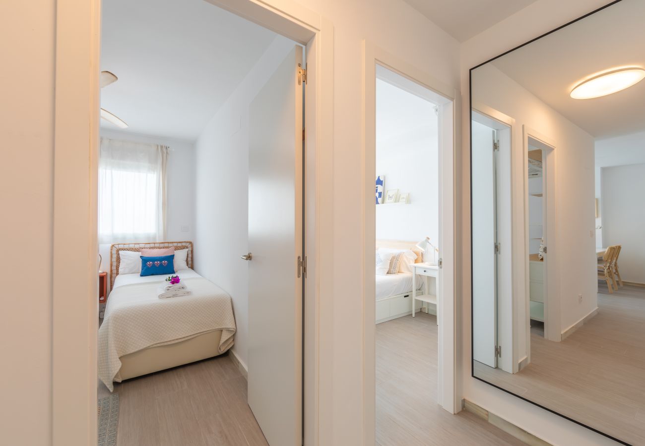 Apartamento en Tarifa - Terraza de Ensueño con Vistas al Estrecho: Exclusivo Apartamento en Tarifa