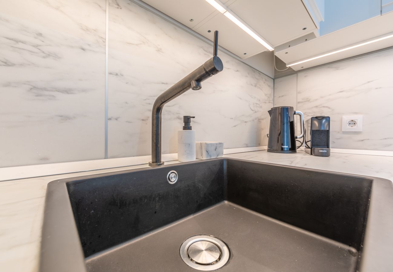 Apartamento en Tarifa - Terraza de Ensueño con Vistas al Estrecho: Exclusivo Apartamento en Tarifa