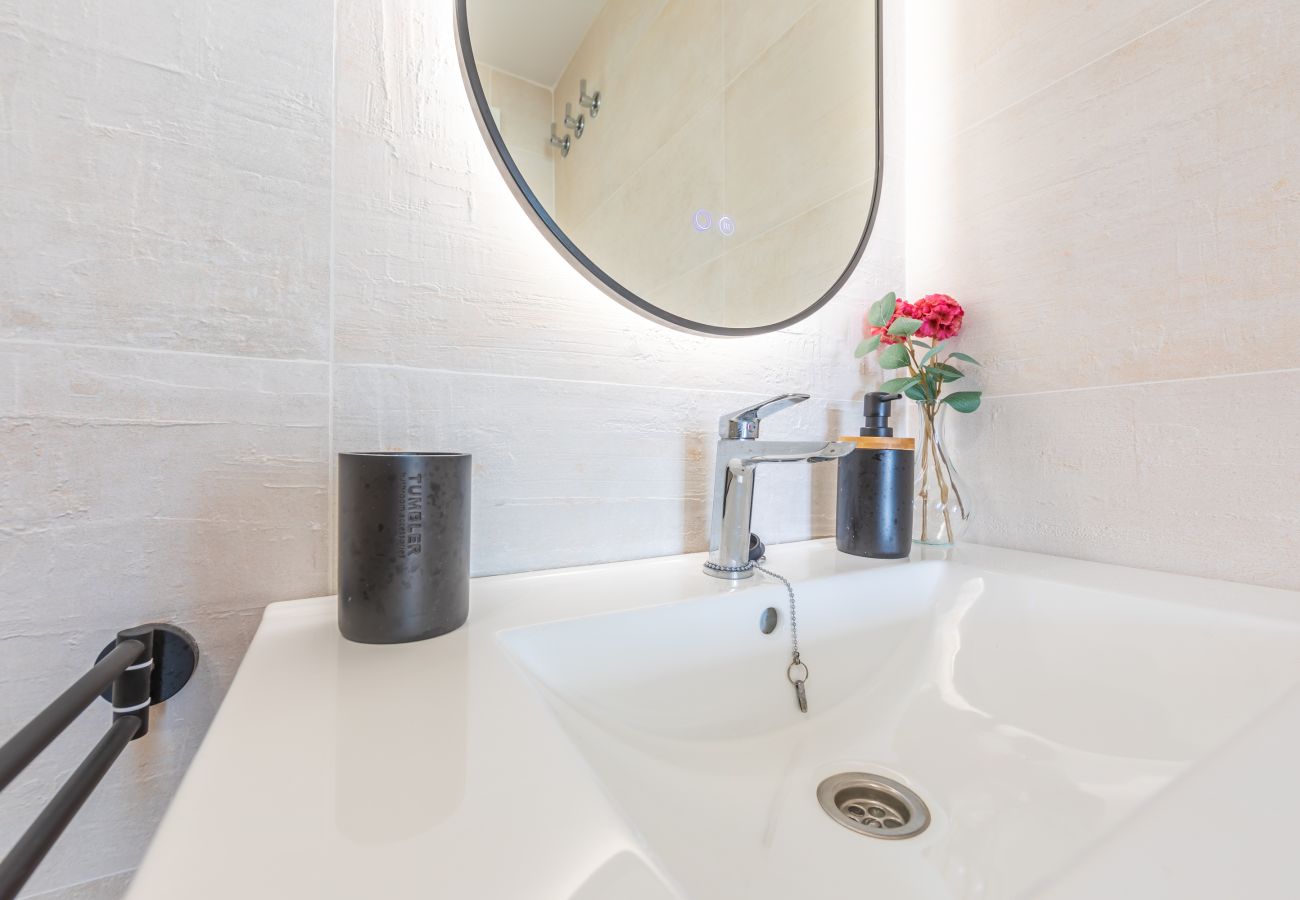 Apartamento en Tarifa - Terraza de Ensueño con Vistas al Estrecho: Exclusivo Apartamento en Tarifa